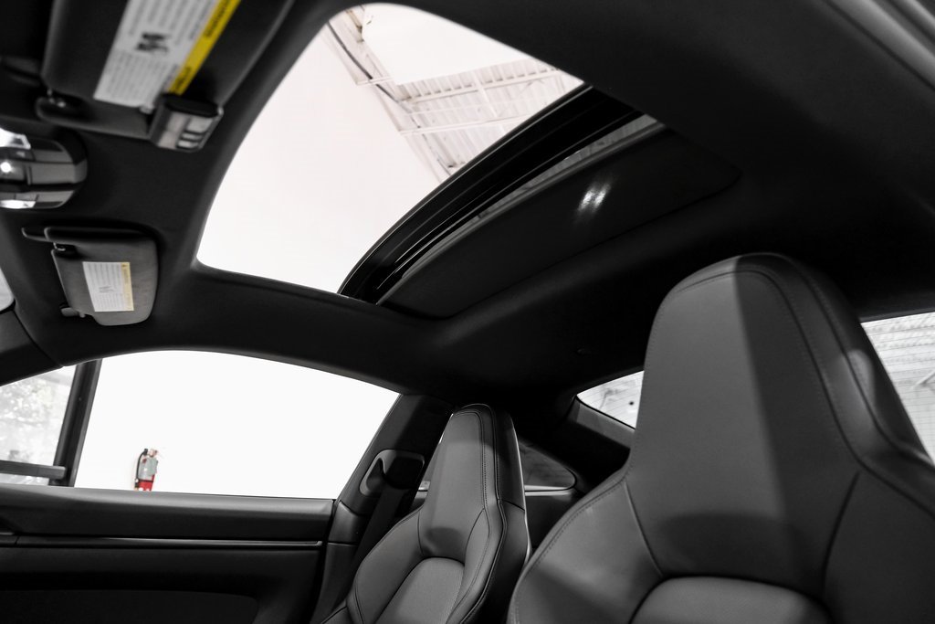 Used 2024 Porsche 911 Carrera GTS w/ Premium Package image 7