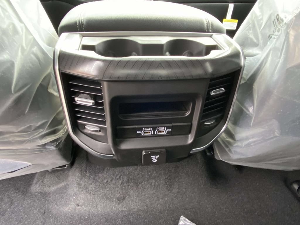 New 2026 RAM 1500 Big Horn AWD/4WD image 11