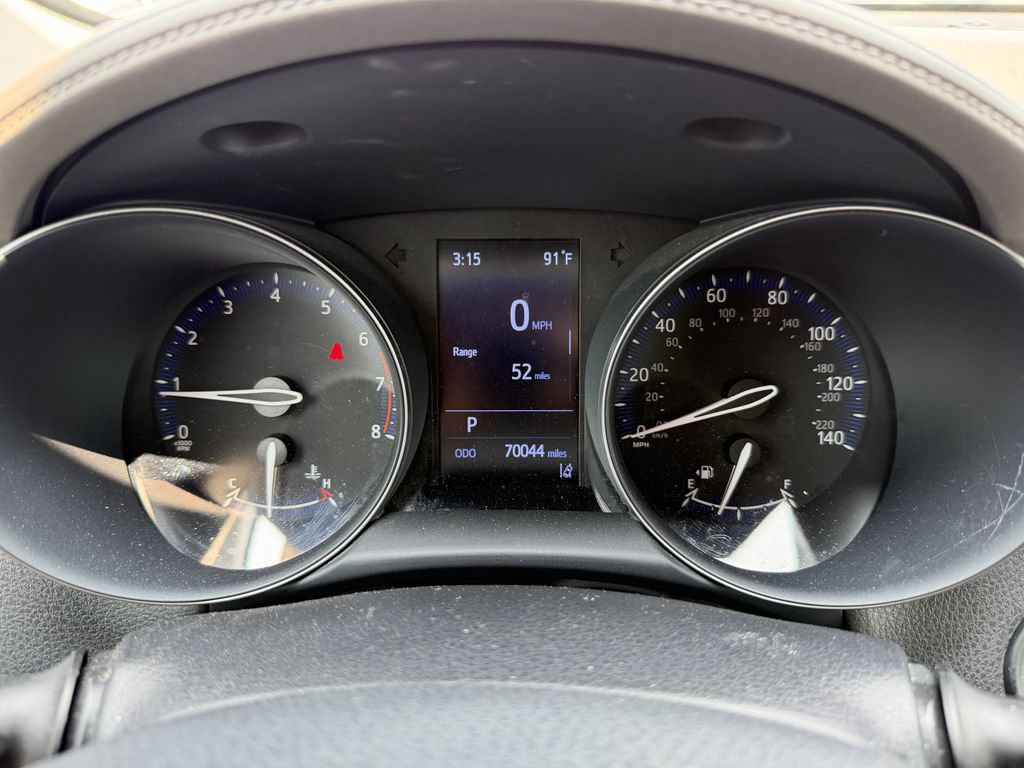 Used 2020 Toyota C-HR Limited FWD image 18