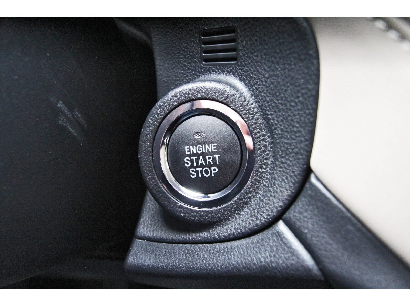 Certified 2025 Subaru Outback Limited AWD/4WD image 18
