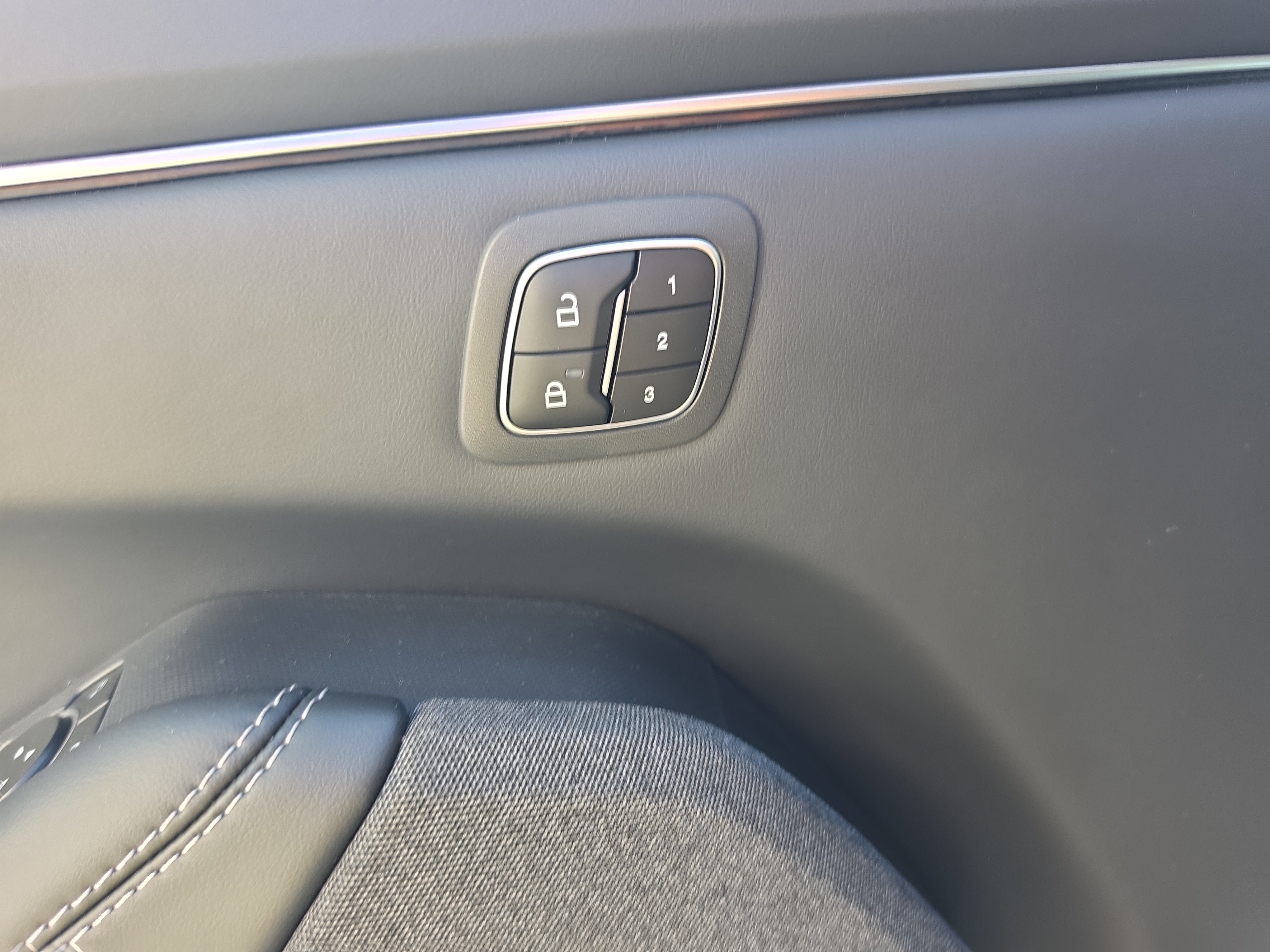 Used 2025 Ford Mustang Mach-E Premium AWD/4WD image 20