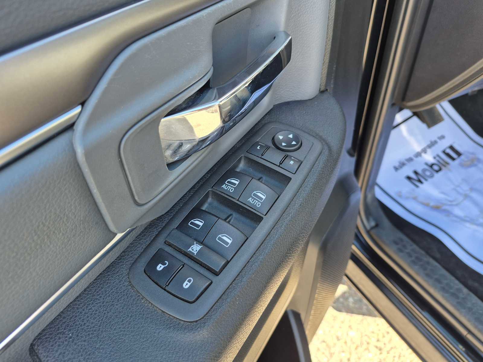 Used 2022 RAM 1500 Classic SLT w/ Protection Group image 12