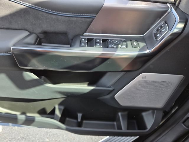 New 2026 Ford F350 Platinum w/ FX4 Off-Road Package image 24