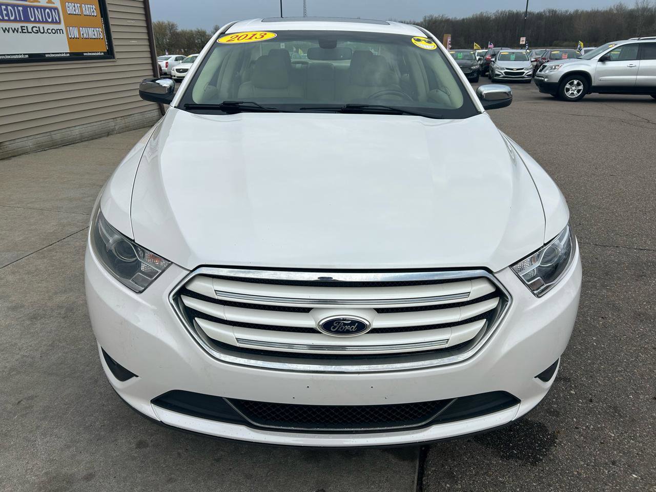 Used 2013 Ford Taurus Limited image 2