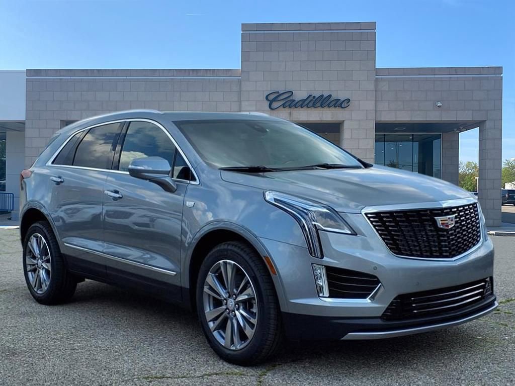 New 2025 Cadillac XT5 Premium Luxury w/ LPO, Floor Liner Package image 3