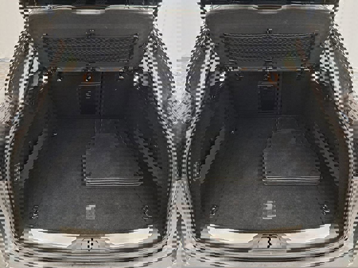 Used 2017 Maserati Levante w/ Sport Package image 29