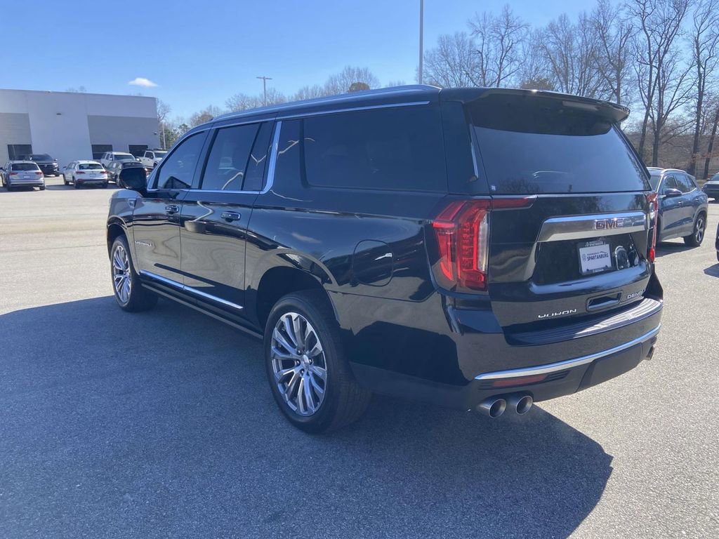 Used 2022 GMC Yukon XL Denali w/ Denali Premium Package RWD image 5