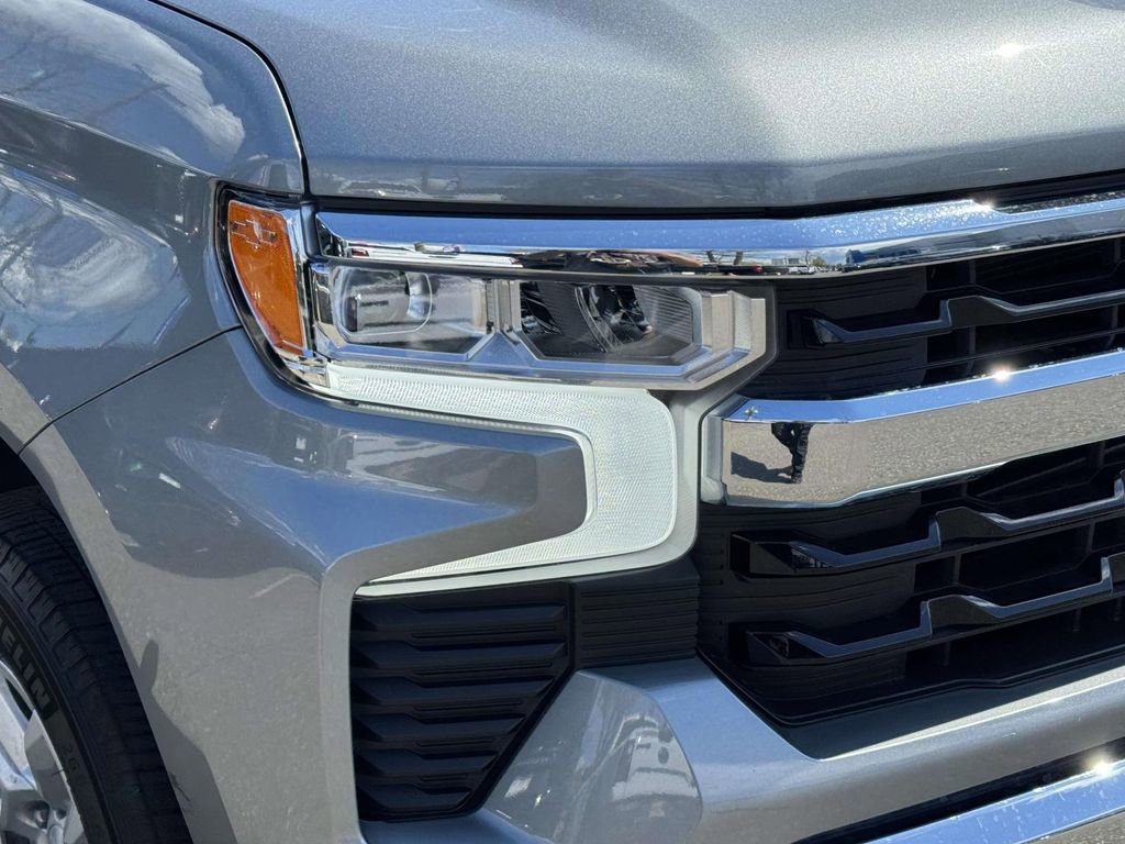 Used 2026 Chevrolet Silverado 1500 LT AWD/4WD image 7