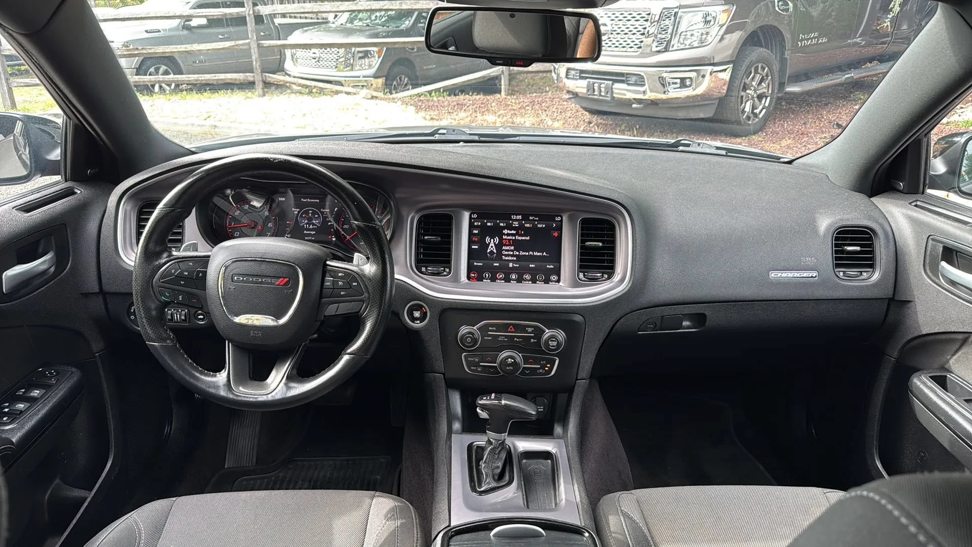 Used 2019 Dodge Charger SXT w/ Blacktop Package AWD/4WD image 21