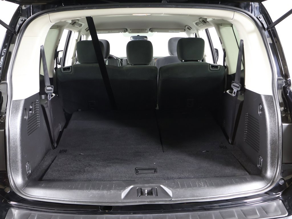 Used 2019 Nissan Armada SV image 15