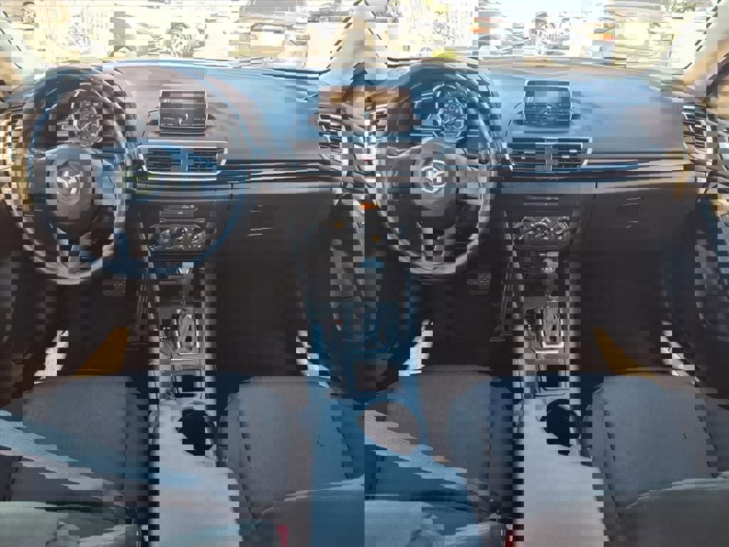 Used 2015 MAZDA MAZDA3 i SV video 2