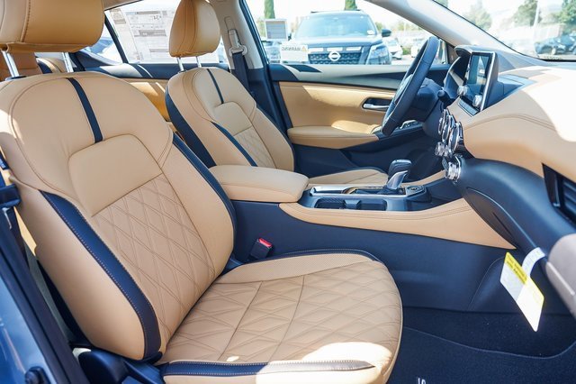 New 2025 Nissan Sentra SV w/ SV Premium Package image 18