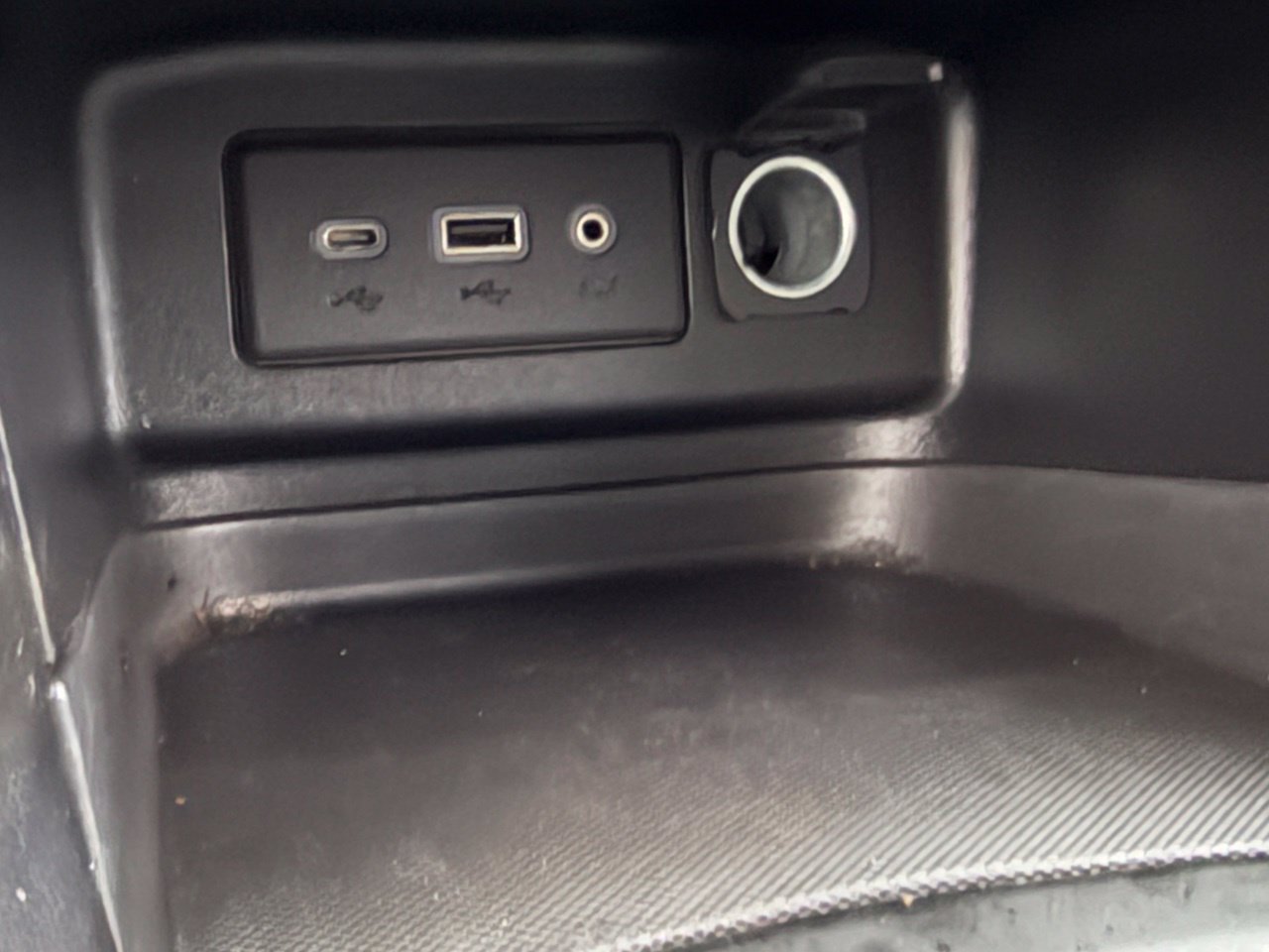 Used 2020 Chevrolet Equinox LS AWD/4WD image 22