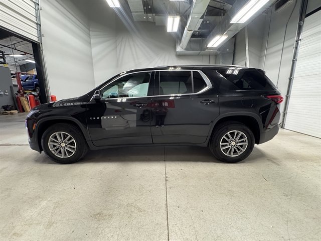 Used 2022 Chevrolet Traverse LT image 4