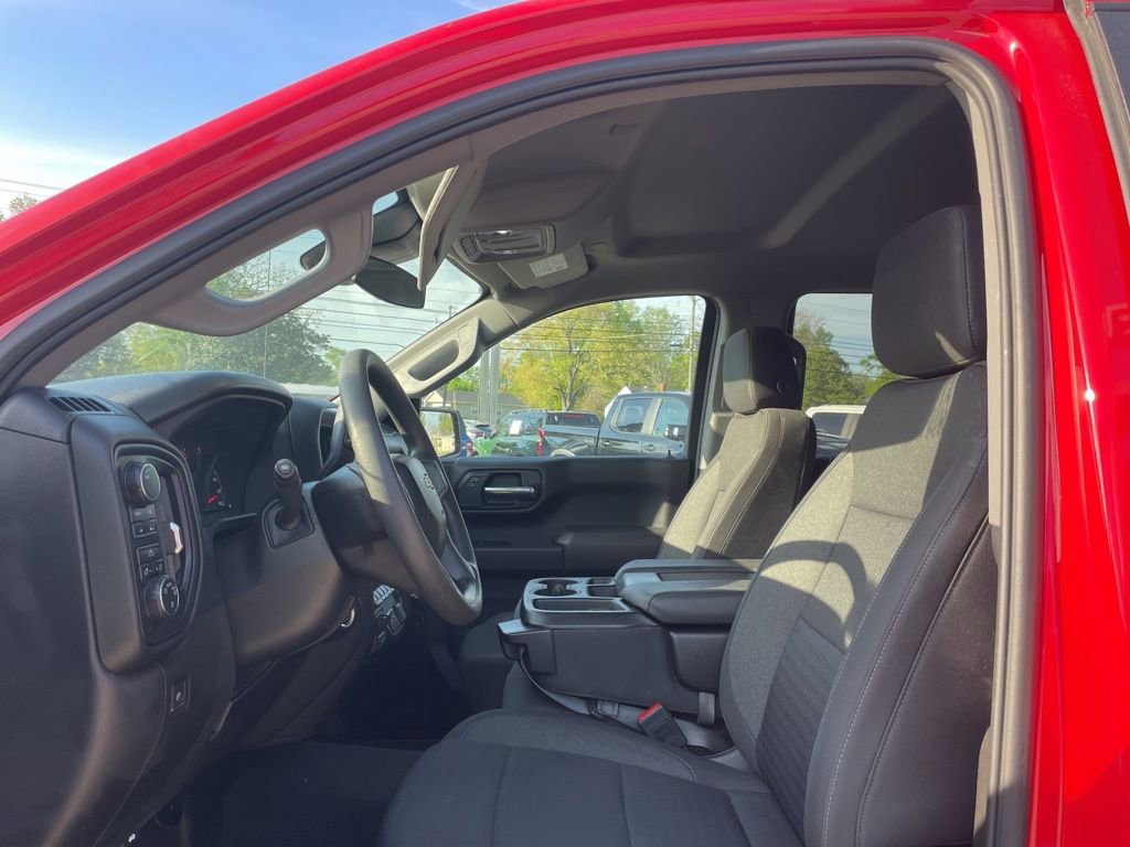 Used 2024 Chevrolet Silverado 1500 Custom w/ Turbomax Blackout Package image 10