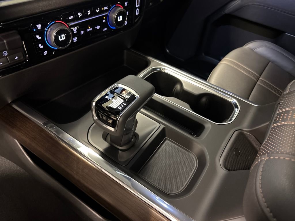 Certified 2026 Chevrolet Silverado 1500 High Country w/ Technology Package image 46