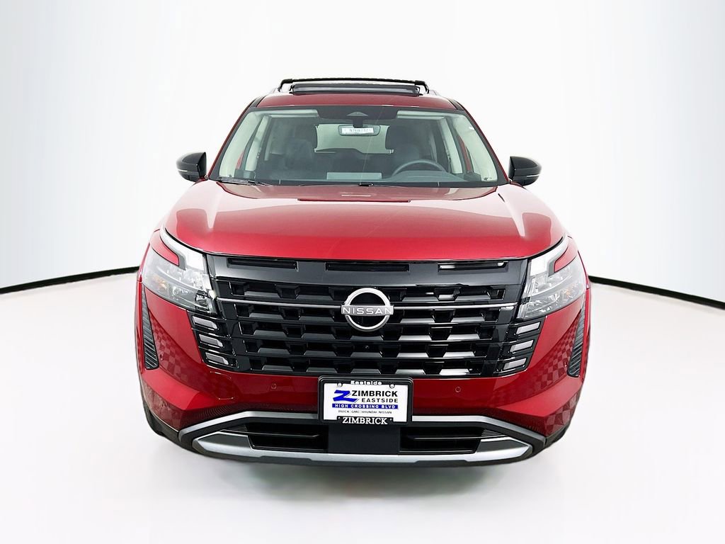 New 2026 Nissan Pathfinder SL image 2