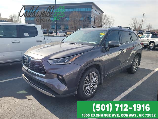 Certified 2021 Toyota Highlander Platinum image 32