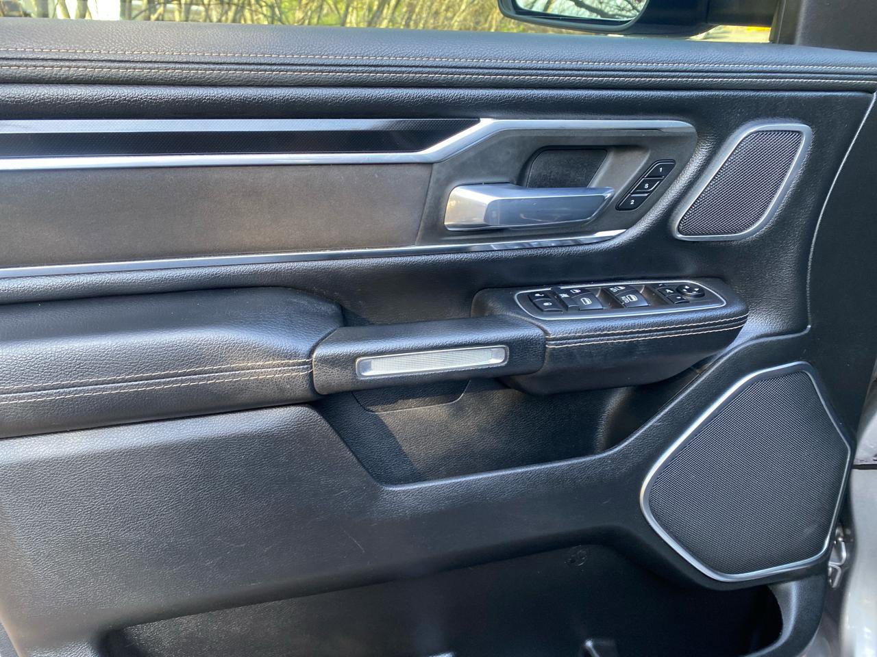 Used 2021 RAM 1500 Laramie w/ Sport Appearance Package AWD/4WD image 30