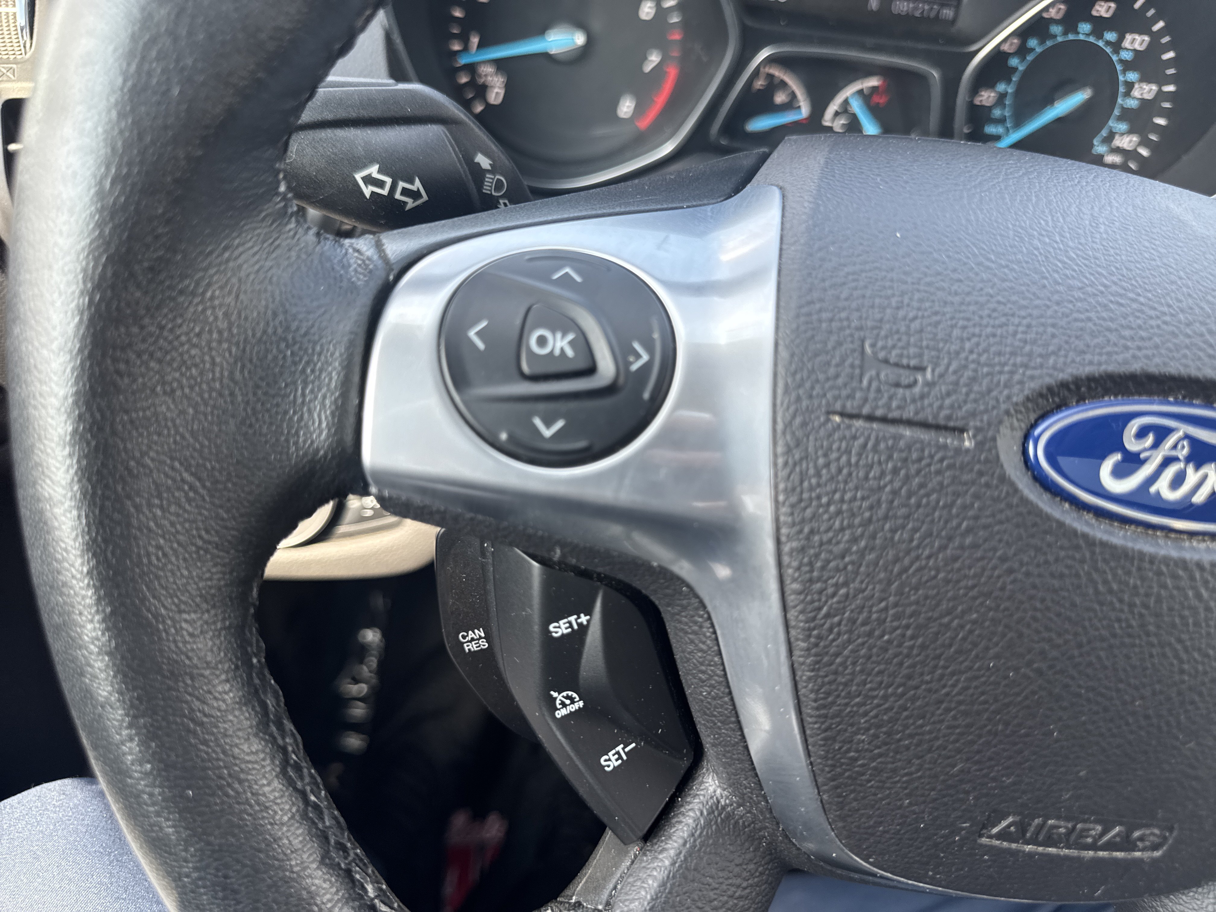 Used 2016 Ford Escape Titanium w/ Equipment Group 301A AWD/4WD image 18