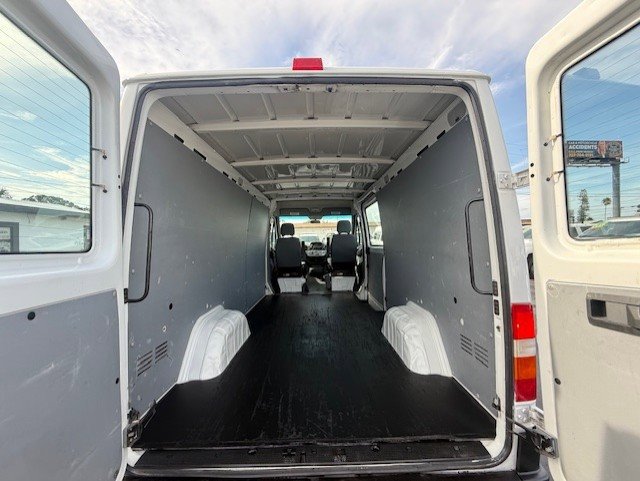 Used 2003 Dodge Sprinter 2500 image 18