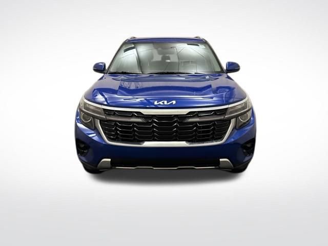 Certified 2024 Kia Seltos S image 2