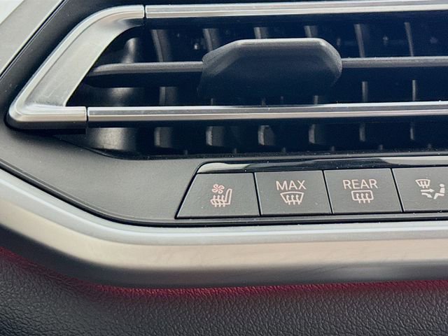 Used 2020 BMW X7 xDrive40i w/ M Sport Package AWD/4WD image 21