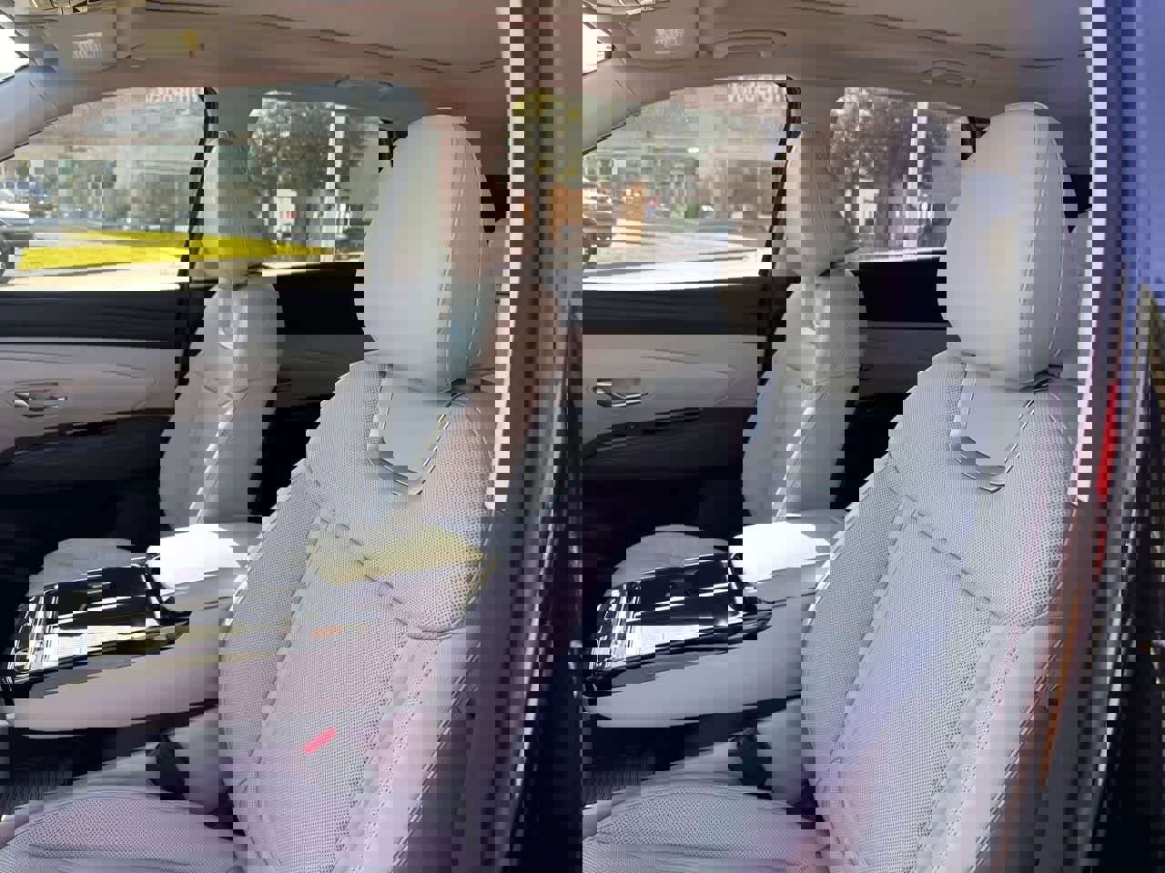 New 2026 Hyundai Tucson Limited image 21