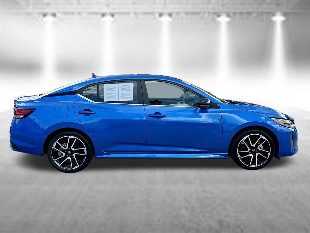 Certified 2024 Nissan Sentra SR FWD image 5