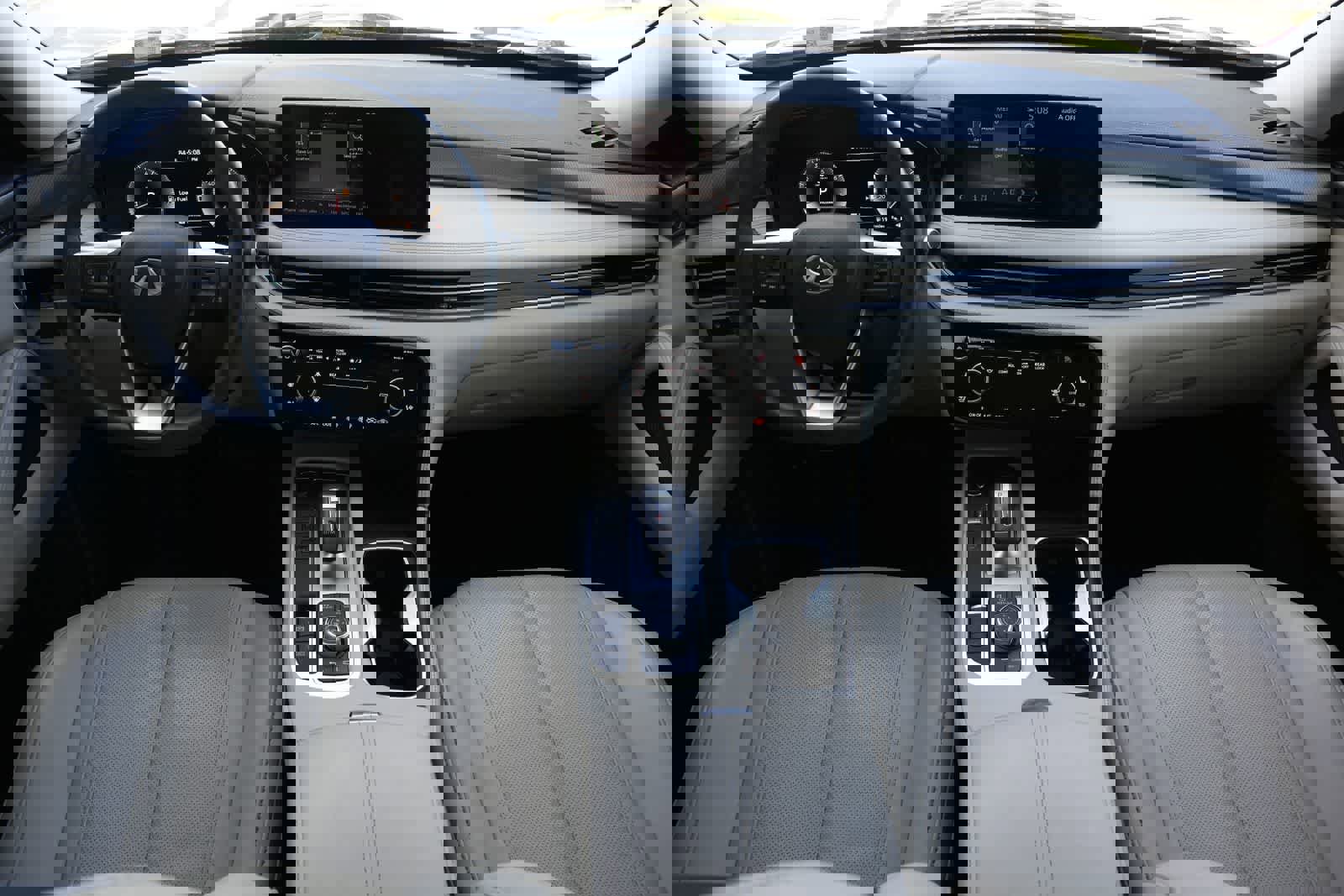 Certified 2023 INFINITI QX60 Luxe w/ Cargo Package image 7