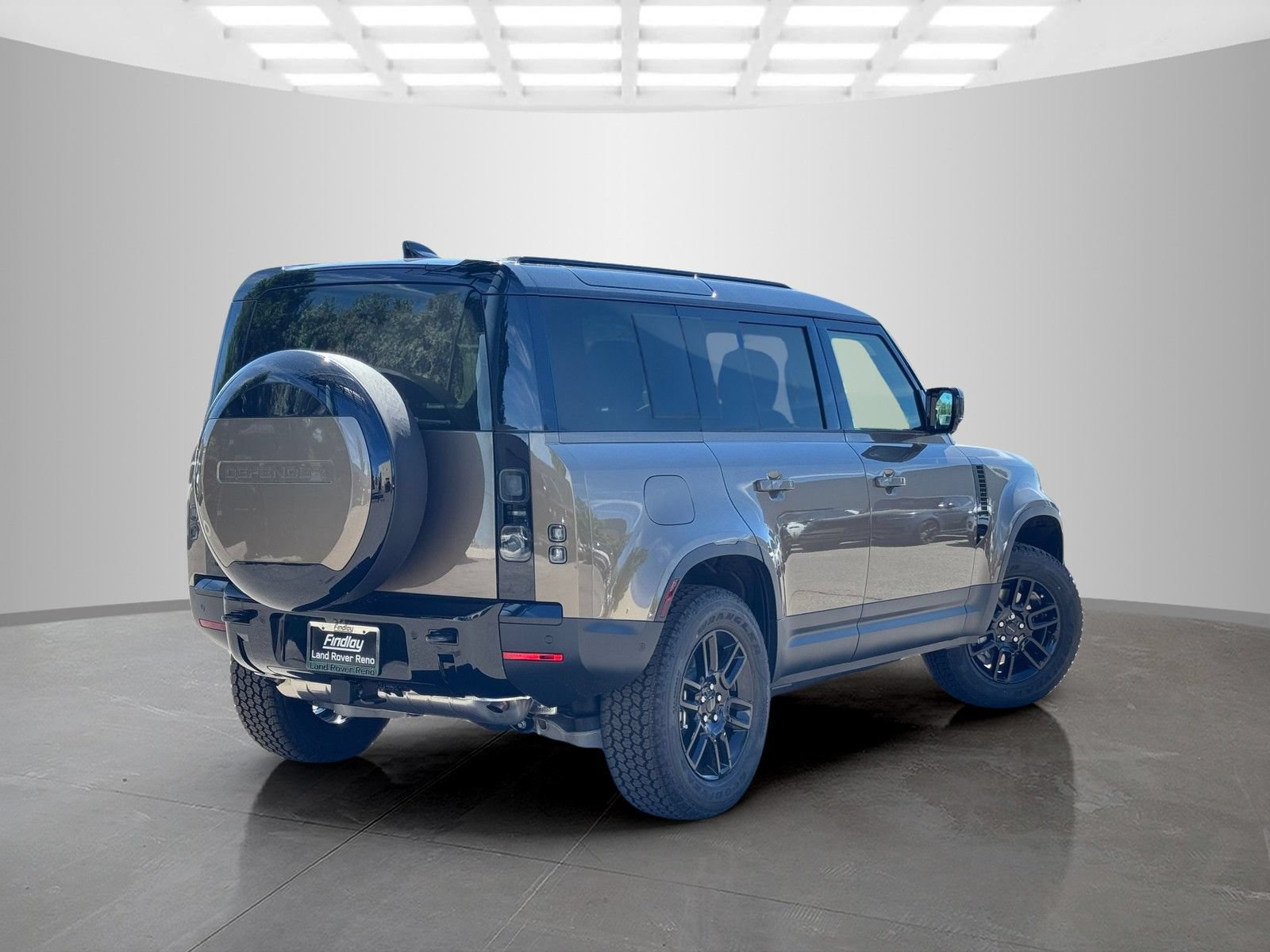 New 2026 Land Rover Defender 110 S AWD/4WD image 5