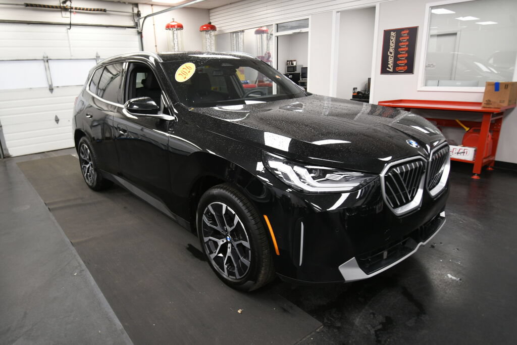 Used 2026 BMW X3 xDrive30i AWD/4WD image 2
