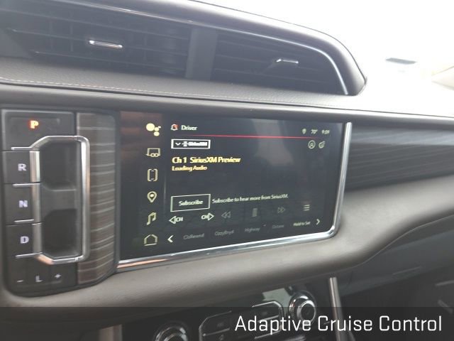 Used 2024 GMC Yukon Denali w/ Advanced Technology Package image 13