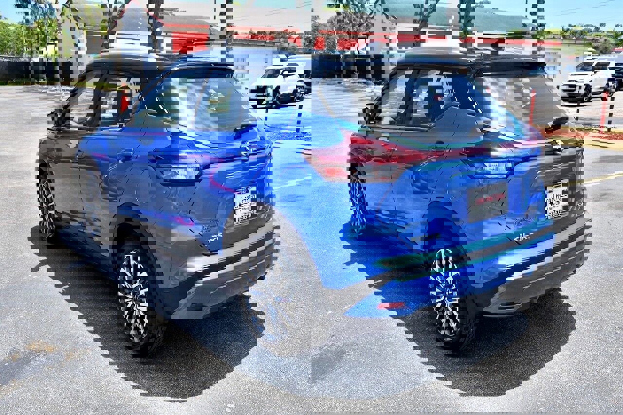 Used 2024 Nissan Kicks SV image 4