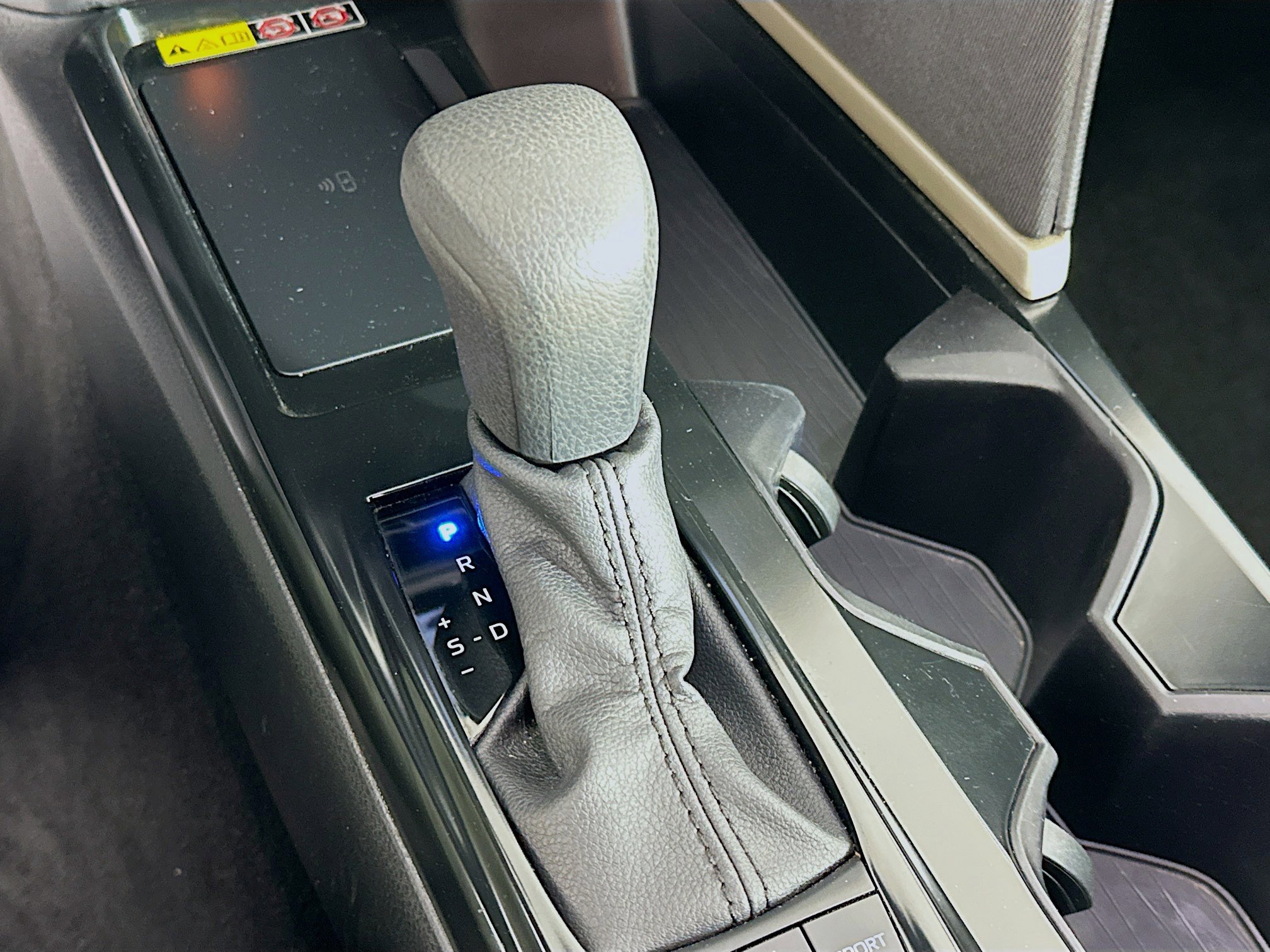 Used 2025 Toyota Camry LE image 24