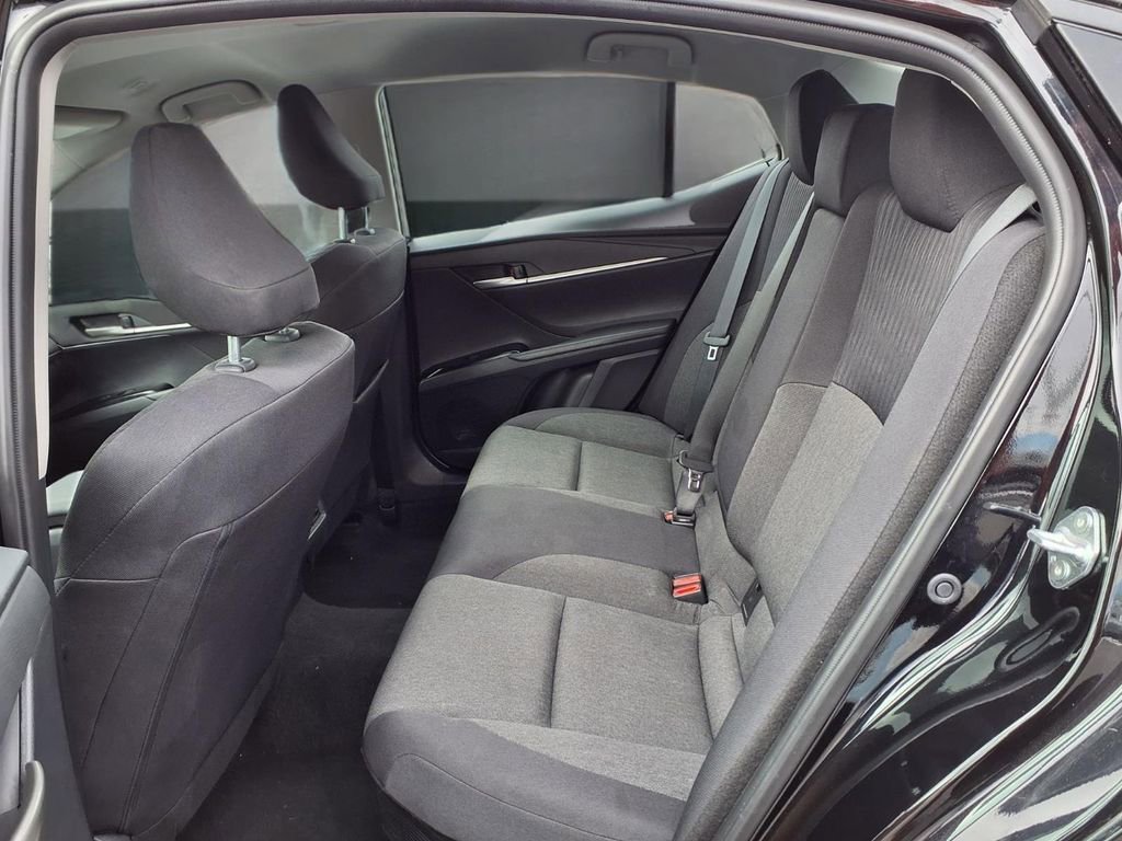 Used 2025 Toyota Camry LE image 21