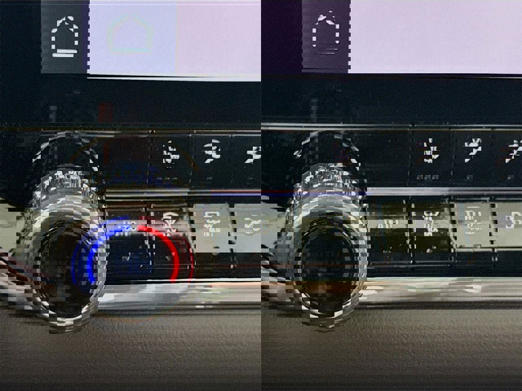 New 2026 GMC Canyon Elevation w/ Convenience Package image 15