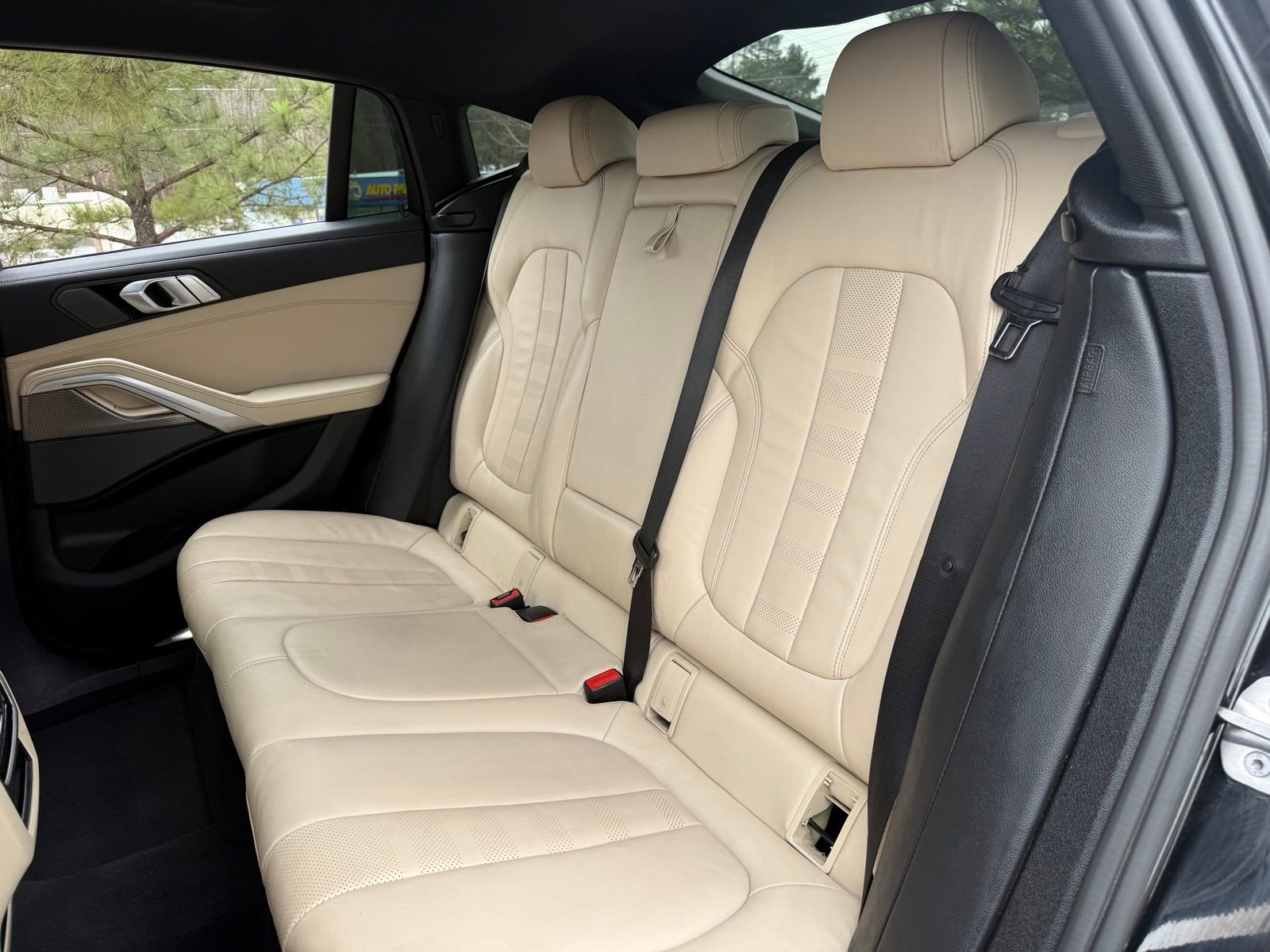 Used 2021 BMW X6 xDrive40i image 39