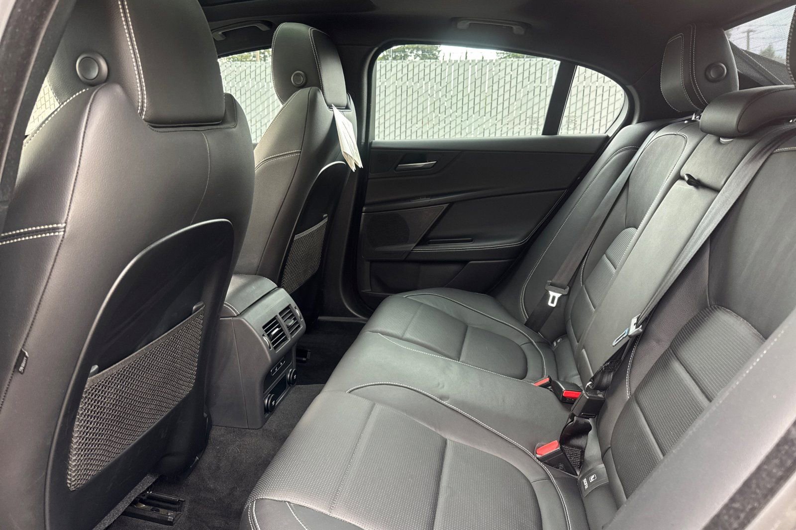 Used 2018 Jaguar XE S RWD image 12