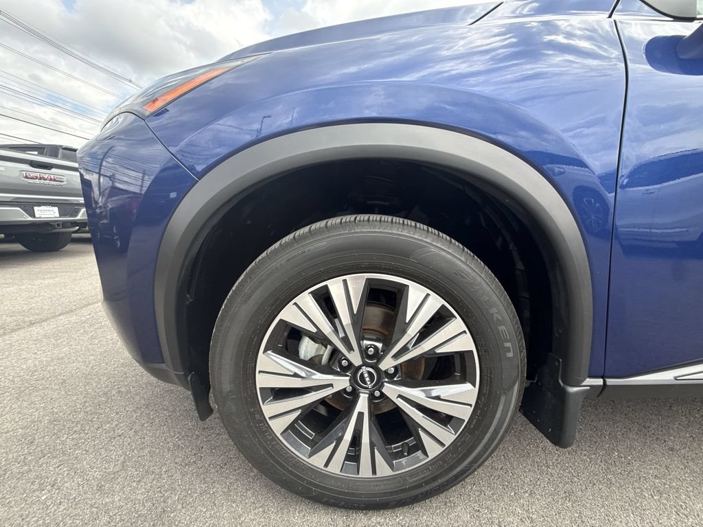 Used 2023 Nissan Rogue SV w/ SV Premium B Package FWD image 10