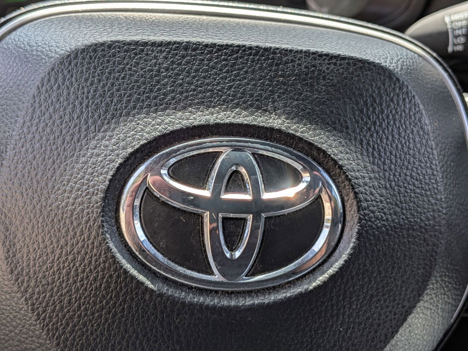 Used 2024 Toyota Corolla Cross SE w/ Moonroof Package image 20