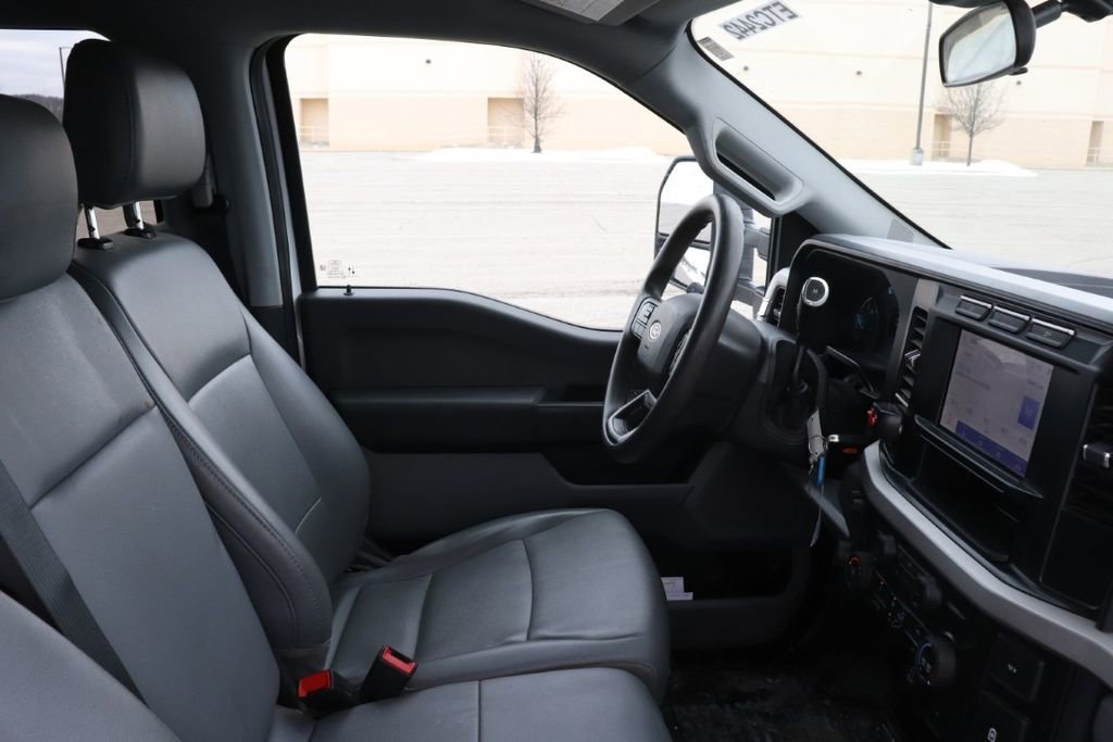 Used 2024 Ford F550 4x4 Crew Cab Super Duty image 10