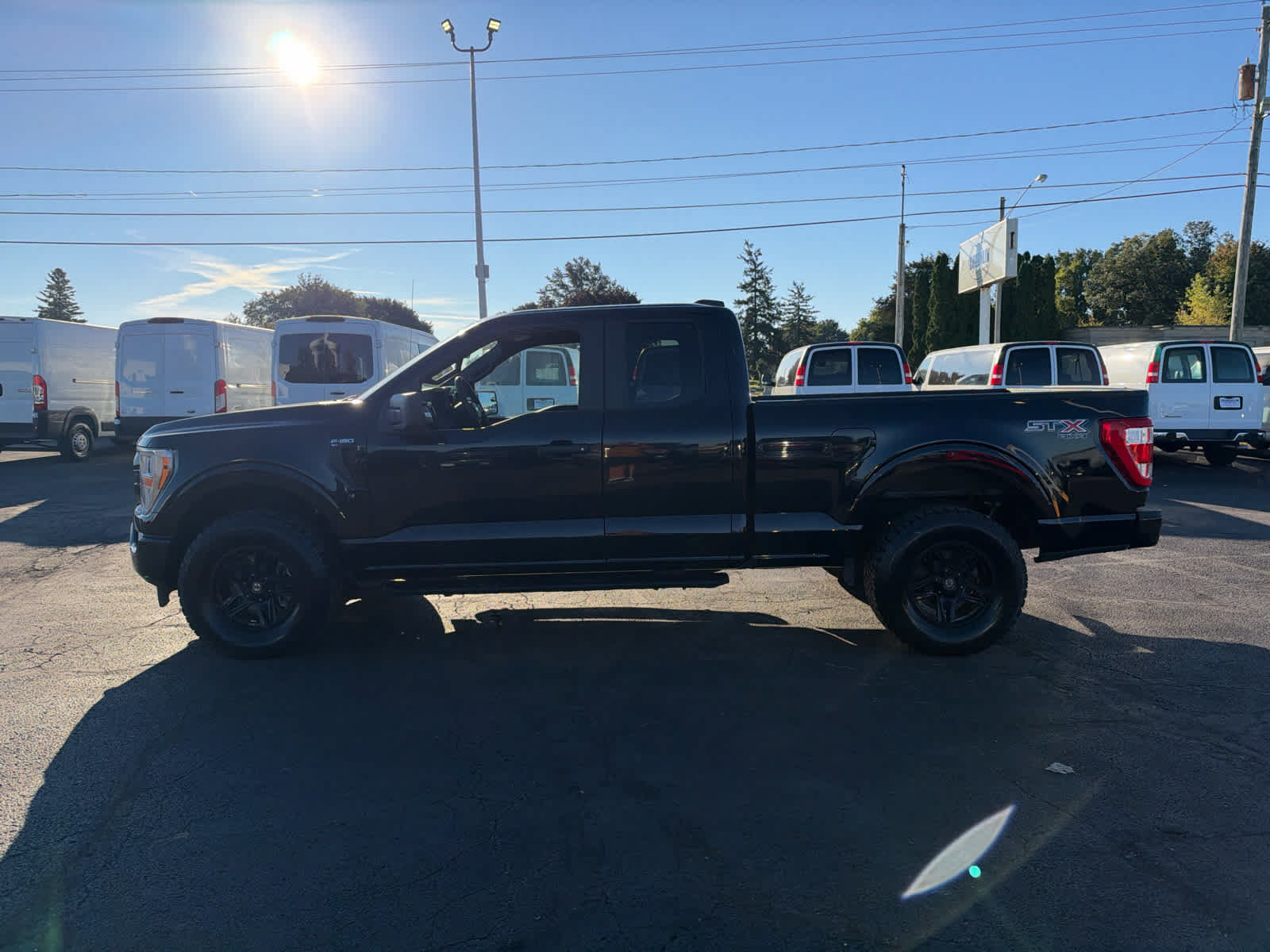 Used 2021 Ford F150 XL w/ Equipment Group 101A High AWD/4WD image 2
