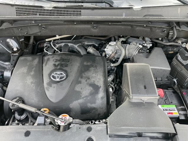 Used 2019 Toyota Highlander Limited w/ Protection Package #3 AWD/4WD image 43
