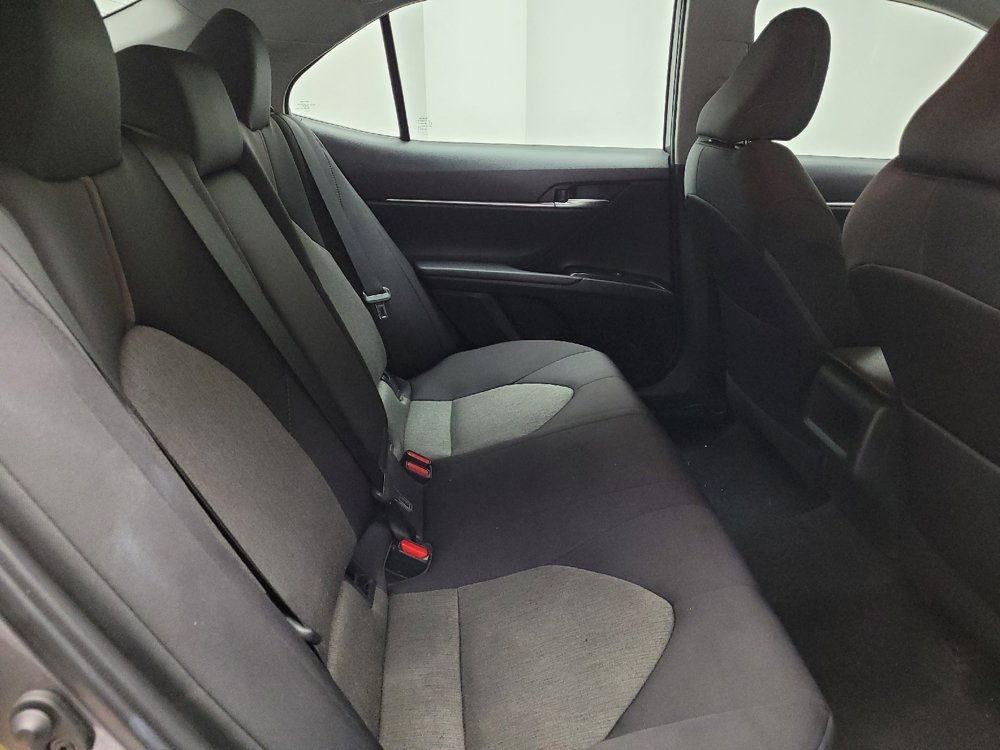 Used 2019 Toyota Camry LE FWD image 19