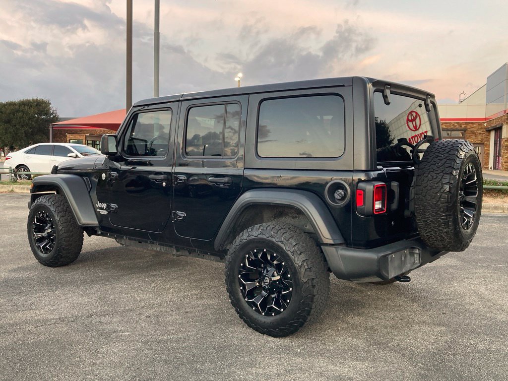 Used 2018 Jeep Wrangler Unlimited Sport AWD/4WD image 7