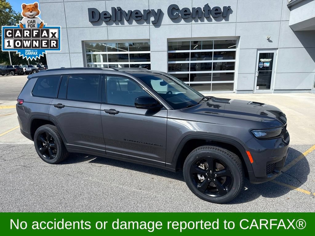 Used 2023 Jeep Grand Cherokee L Laredo AWD/4WD image 4