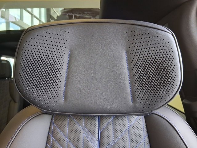 New 2026 Cadillac Escalade IQL Sport 1 w/ LPO, ONYX Package image 22