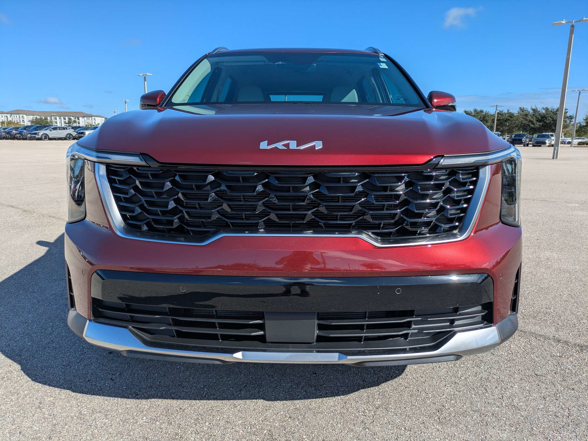 Certified 2025 Kia Sorento S FWD image 9