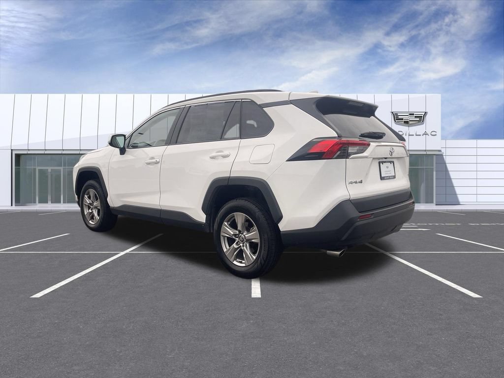 Used 2025 Toyota RAV4 XLE FWD image 6